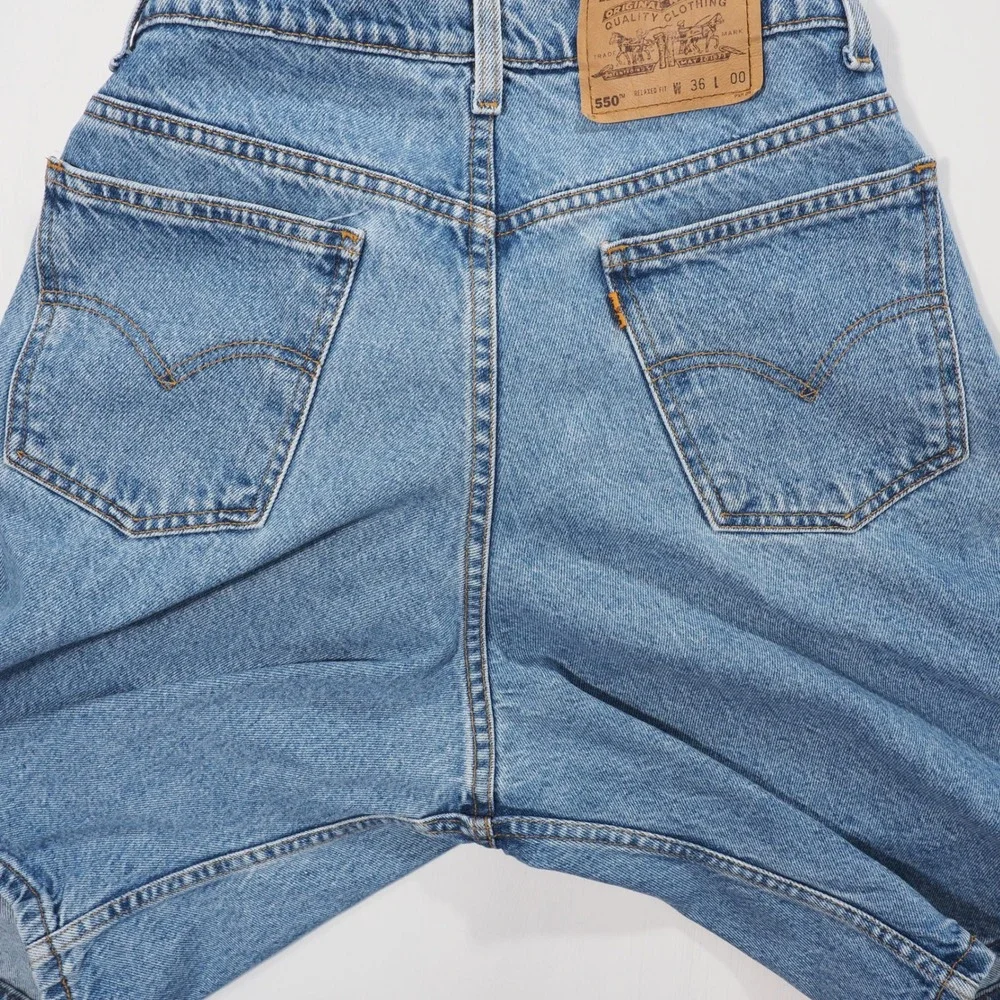 Vintage Levis Jean Shorts Men 36 Blue 550 Relaxed Fit Denim 90s Streetwear Skate